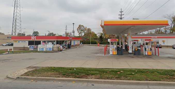 Circle K at 10200 Roosevelt Road Westchester (Image captured  August 2018 ©2022 Google)