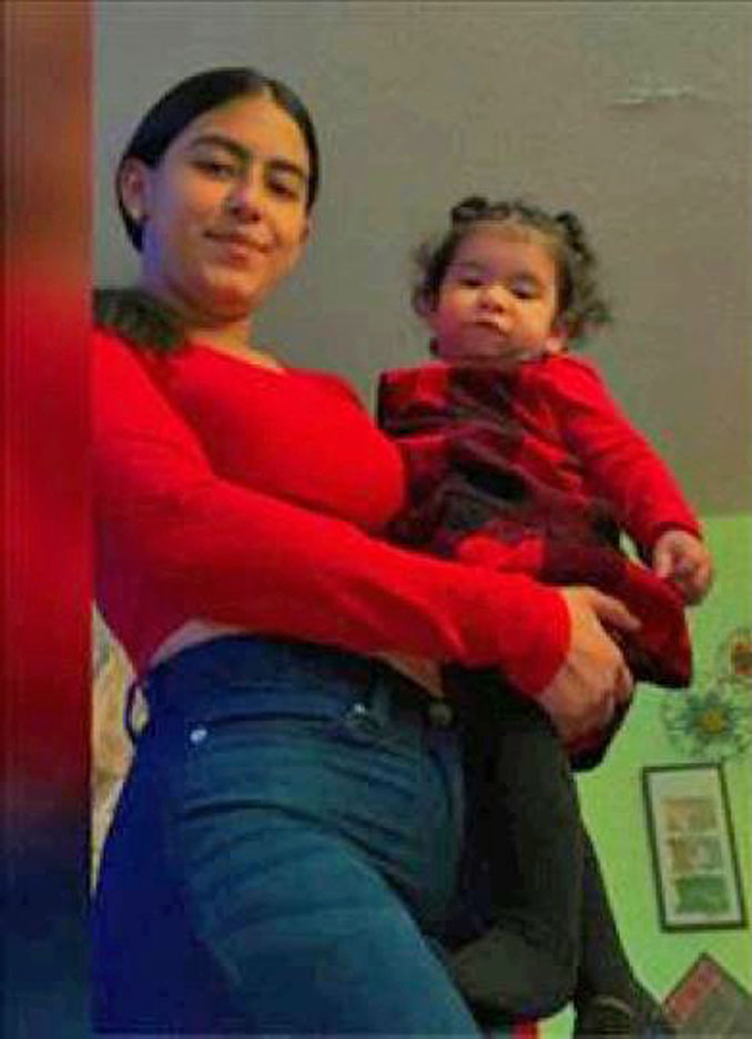 Missing-Endangered Sharon Tellez-Perez (left) and daughter (SOURCE: Cook County Sheriff's Office)