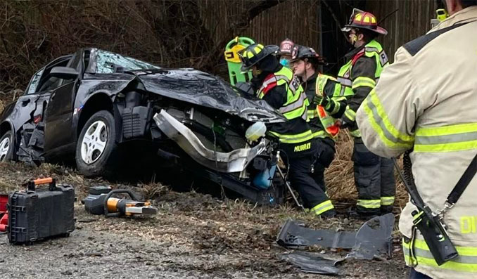 Extrication crash at Route 12 and Cuba Road in Lake Zurich near Kildeer (SOURCE: Lake Zurich Fire Department)