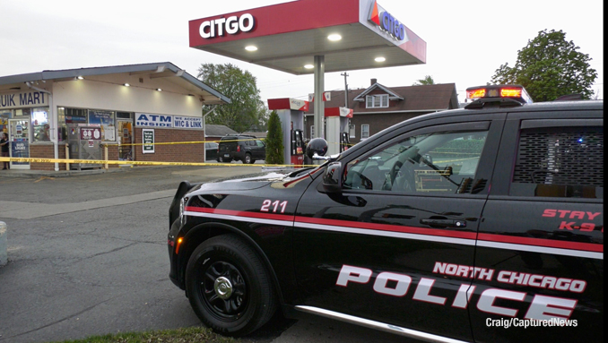 North Chicago homicide investigation at 10th Street and Jackson Street (Craig/CapturedNews)