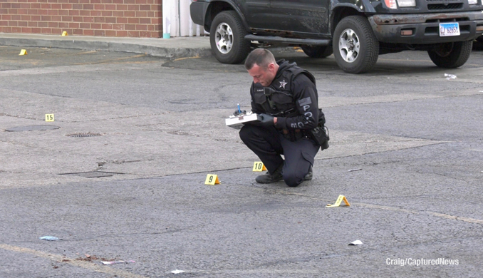 North Chicago homicide investigation at 10th Street and Jackson Street (Craig/CapturedNews)