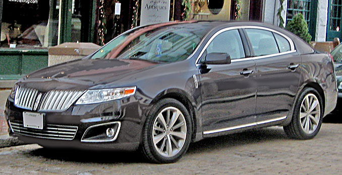 Lincoln MKS file photo (public domain)