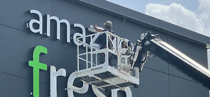 Amazon Fresh sign up at store at 325 East Palatine Road Arlington Heights, Illinois