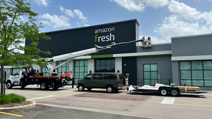 Amazon Fresh sign up at store at 325 East Palatine Road Arlington Heights, Illinois