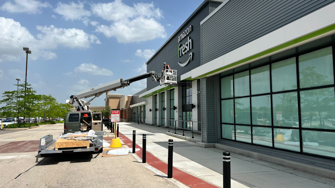 Amazon Fresh sign up at store at 325 East Palatine Road Arlington Heights, Illinois