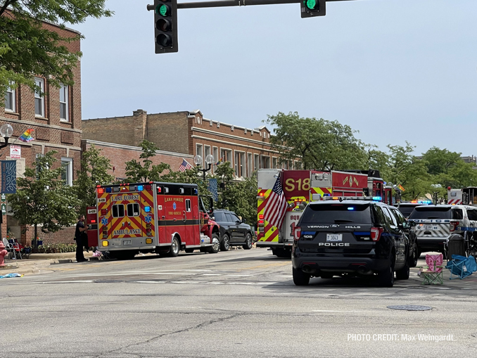 Early photo in downtown Highland Park after an active shooter/mass shooting incident at a 4th of July parade (PHOTO CREDIT: Max Weingardt)