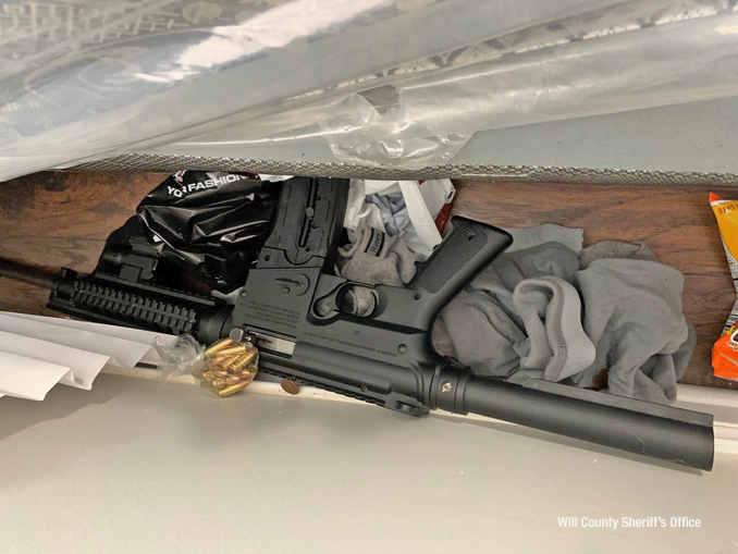 Weapon taken by Cook County Sheriff's Police Carjacking Task Force (SOURCE: Will County Sheriff's Office)