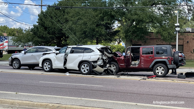 Rear-end chain reaction crash on westbound Palatine express lanes east of Wheeling Road Wheeling