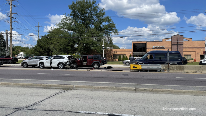 Rear-end chain reaction crash on westbound Palatine express lanes east of Wheeling Road Wheeling