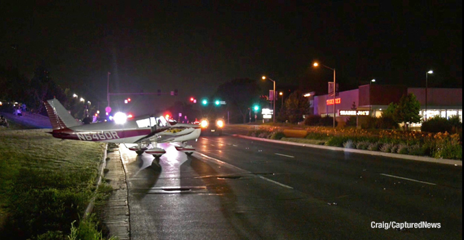 Emergency landing on Milwaukee Avenue in Vernon Hills (Craig/CapturedNews).