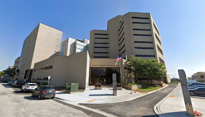 Robert H. Babcox Justice Center in Waukegan, Illinois (Image captured September 2018 ©2022)