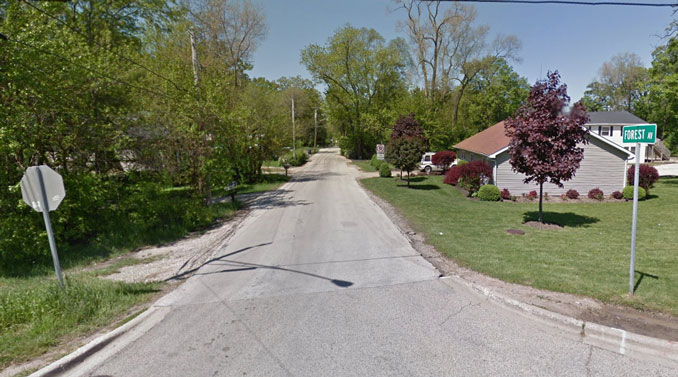 Forest Avenue and Fairfield Road near RoundLake (Image capture May 2012 ©2022 Google)