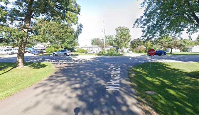 Sheridan Road and Howard Street, Beach Park (Image captujre September 2019 ©2022 Google)