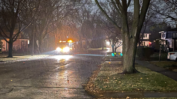 ComEd crews get ready to work at the scene of a transformer failure near Marion Street and Chestnut Avenue in Arlington Heights on Tuesday, November 15, 2022