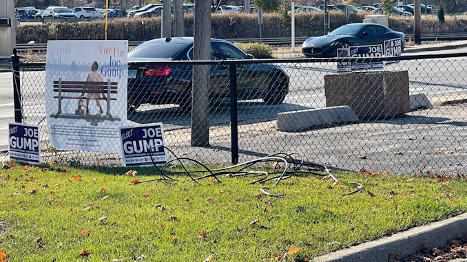 Downed cable at Northwest Highway and Euclid Avenue on the northeast corner.