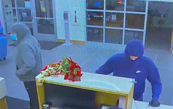 Bank robbers at Elmhurst-Wintrust Bank on Monday, November 28, 2022 (SOURCE: Elmhurst Police Department).