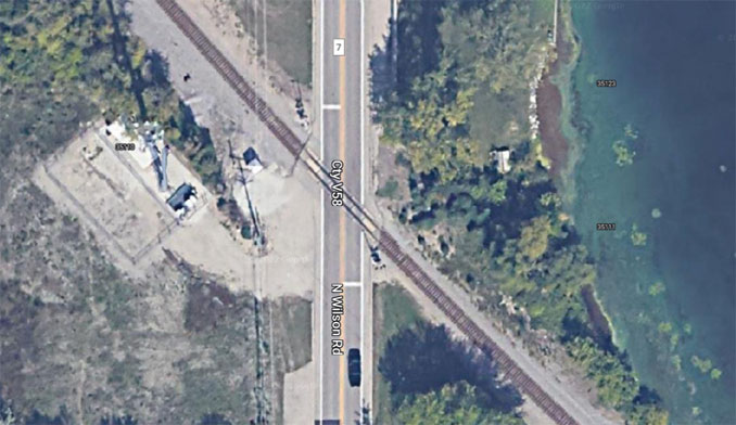 Metra District North Line and Wilson Road in Ingleside (Imagery ©2022 Maxar Technologies, Map data ©2022 Google)