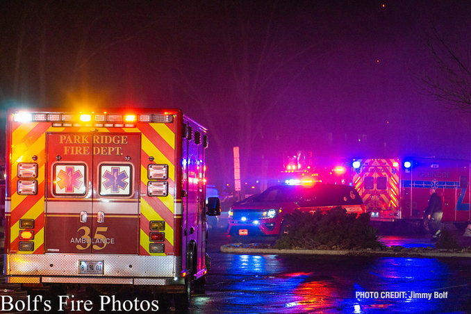 Fire scene at extra alarm apartment fire near Noel Street and Margail Avenue in Des Plaines (SOURCE: Jimmy Bolf)