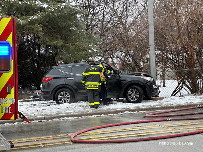 Two-car crash with compact SUV into a light pole at Kirchoff Road and Highland Avenue in Arlington Heights, January 25, 2023 (PHOTO CREDIT: T.J. Sep)