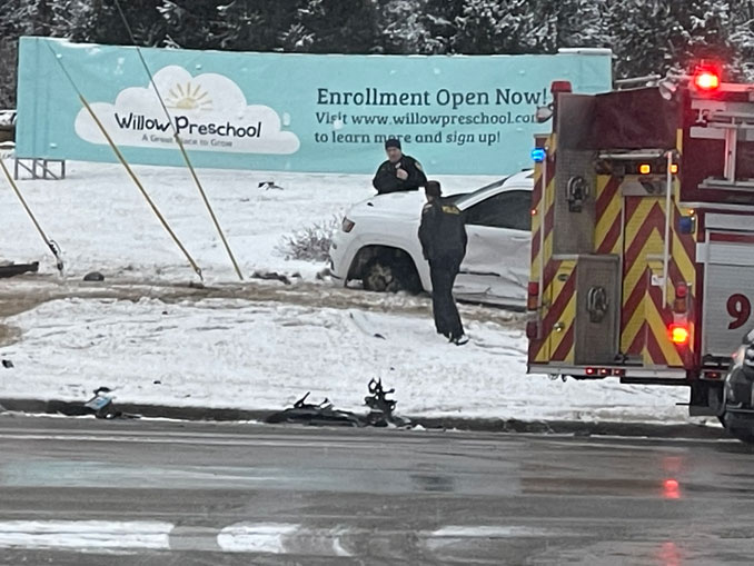 Crash with entrapment at Barrington Road and Algonquin Road in South Barrington after suspects fled with multiple stolen autos from Motor Werks of Barrington