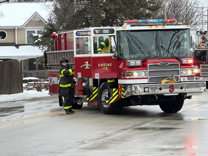 Two-car crash with compact SUV into a light pole at Kirchoff Road and Highland Avenue in Arlington Heights, January 25, 2023 (PHOTO CREDIT: T.J. Sep)