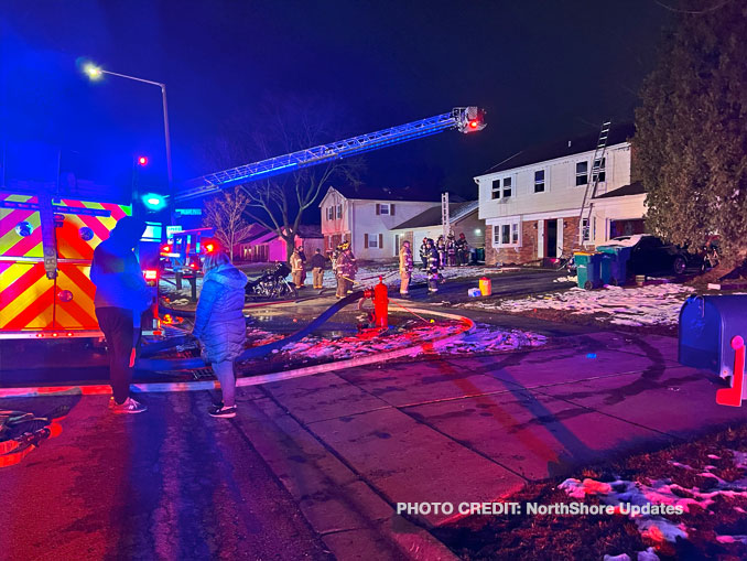 House fire on Checker Drive in Buffalo Grove on Sunday, March 12, 2023 (PHOTO CREDIT: NorthShore Updates)