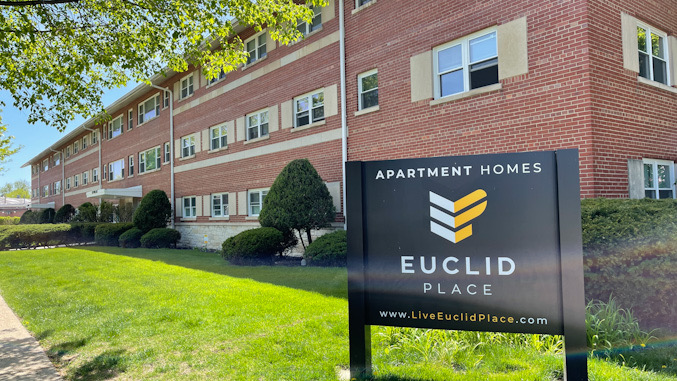 Euclid Place apartments near the intersection of Walnut Avenue and Euclid Avenue in Arlington Heights Euclid Place apartments near the intersection of Walnut Avenue and Euclid Avenue in Arlington Heights
