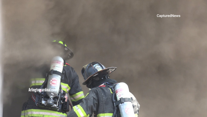 Firefighters with SCBA in front of the northernmost unit at a strip mall north of the Subway restaurant (CARDINAL NEWS/CapturedNews)