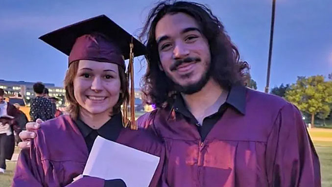 Amelia Simone Mazeikis and D'shaun Gentry Tudela in a recent graduation picture at Schaumburg High School (gofundme).