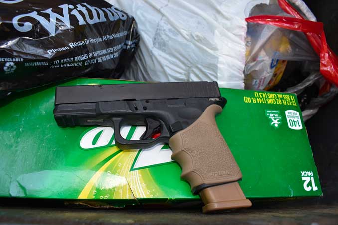 Weapon recovered from juveniles arrested on Hebron Avenue in Zion (SOURCE: Zion Police Department)