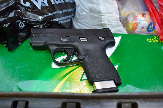 Weapon recovered from juveniles arrested on Hebron Avenue in Zion (SOURCE: Zion Police Department)