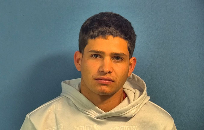 Frank Montez-Davila, charged with felony burglary and felony retail theft (SOURCE: DuPage County State's Attorney's Office)
