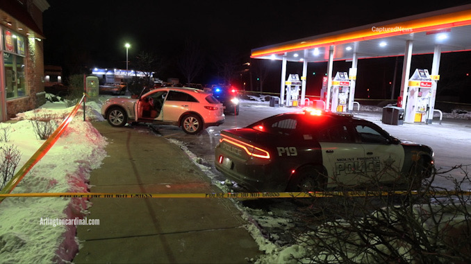 A motorist injured by a gunshot over a mile away arrived at the front door of the Shell gas station store at River Road and Euclid Avenue late Sunday night, January 21, 2024 (CARDINAL NEWS)