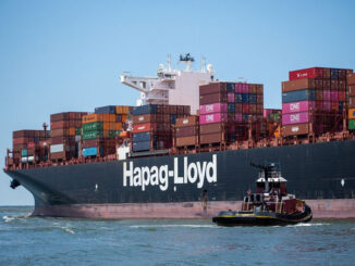 Tugboat with Hapag-Lloyd cargo ship, unknown data, unknown location file photo (SOURCE: Bruce Emmerling/Pixabay)
