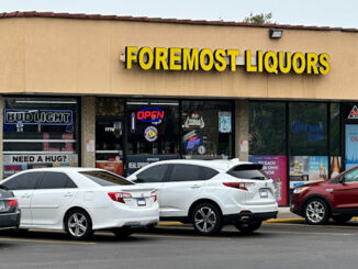 Scene of an armed robbery at Foremost Liquors, 1776 West Algonquin Road in Arlington Heights on Saturday, April 27, 2024 (CARDINAL NEWS)