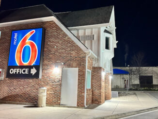 Motel 6 overnight Friday to Saturday after an offender armed with knife robbed the front desk of the motel about 11:18 p.m. Friday, April 5, 2024 (CARDINAL NEWS)