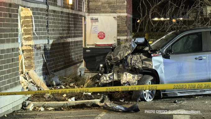 Crash and gas leak causes evacuation at Panera Bread in Gurnee on Sunday, April 7, 2024k (CraIg/Captured News)