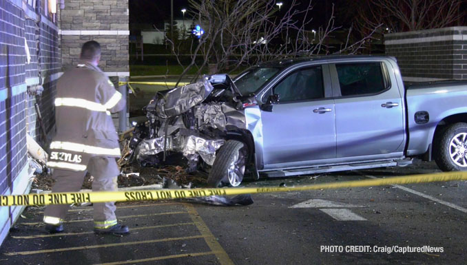 Crash and gas leak causes evacuation at Panera Bread in Gurnee on Sunday, April 7, 2024k (CraIg/Captured News)