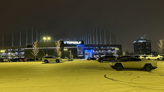 TOPGOLF (NYSE: MODG) large net in Schaumburg, Illinois prevents extension of errant golfball outside the perimeter of their property (CARDINAL NEWS)