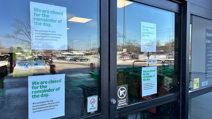 Amazon Fresh signs announce the store is closed for the remainder of the day on Tuesday afternoon, January 27, 2026 (CARDINAL NEWS)