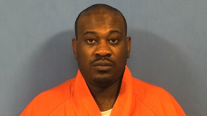 Deandrae Walker, charged with Aggravated Battery to a Police Officer, Retail Theft and several other charges (SOURCE: DuPage County State's Attorney's Office)
