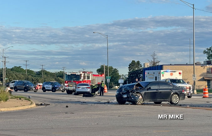 Personal injury crash at Elmhurst Road and Higgins Road/Touhy Avenue in Elk Grove Village (Provided photo: Mr. Mike)